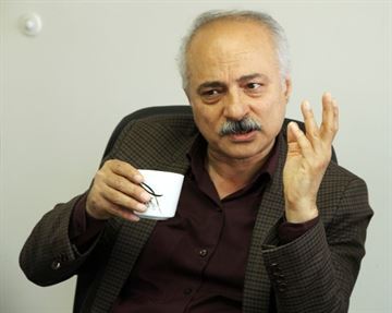 راسخي لنگرودي: كتاب اولين هاي صنعت نفت بايد نوشته شود
