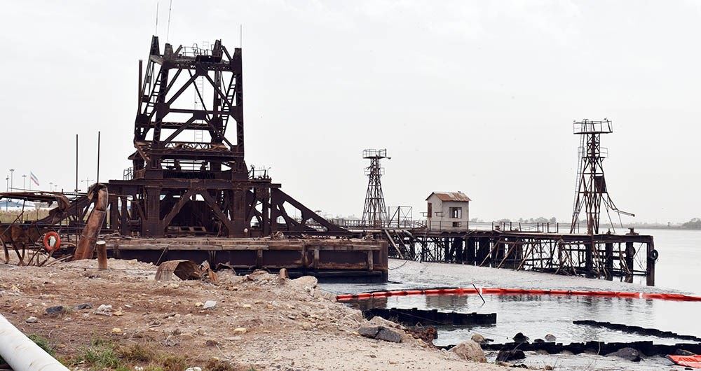 مرمت جرثقيل تاريخي اكوان در خرمشهر 