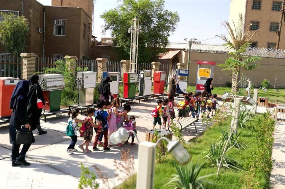 روز جهانی کودک در موزه بنزین خانه آبادان