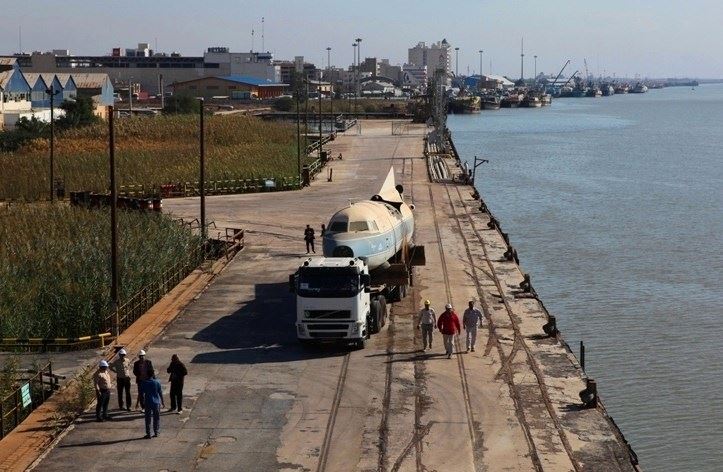 فوكر نفت در اسكله آبادان