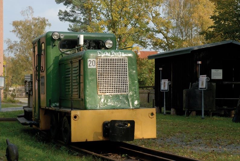 erdoelmuseum-wietze-lokomotive.jpg18