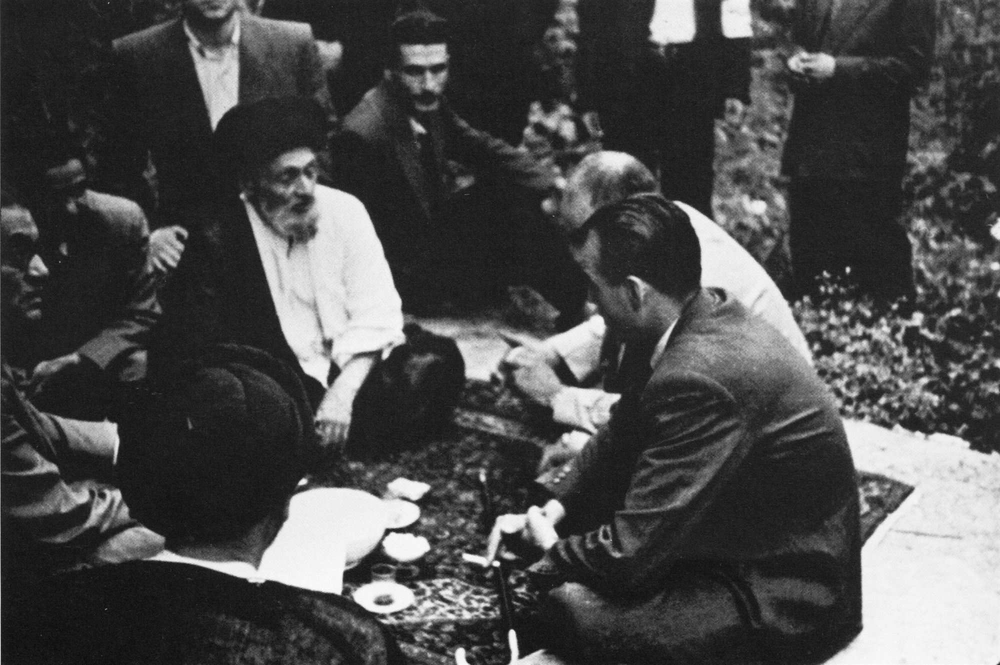 ملاقات آیت الله كاشاني با اعضاي نهضت ملي 