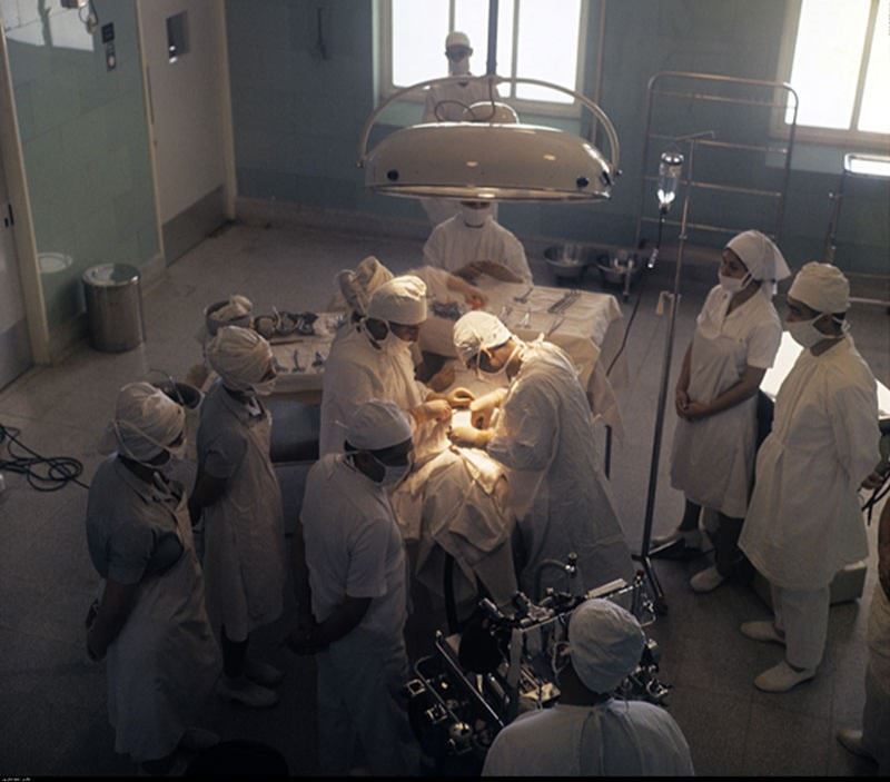 اتاق جراحی بیمارستان نفت آبادان 
