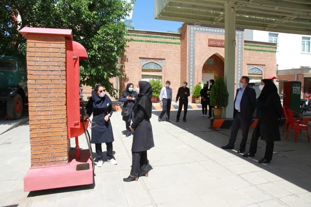 دیدار رییس روابط‌عمومی شرکت ملی پخش فرآورده‌های نفتی از موزه پمپ بنزین دروازه دولت