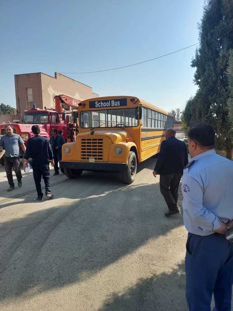 انتقال اتوبوس school bus به موزه دروازه دولت 