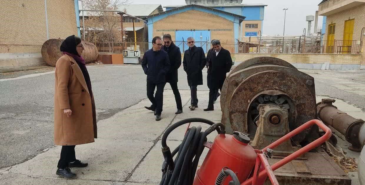  بازدید جمعی از مدیران شرکت نفت مناطق مرکزی از موزه نفت کرمانشاه