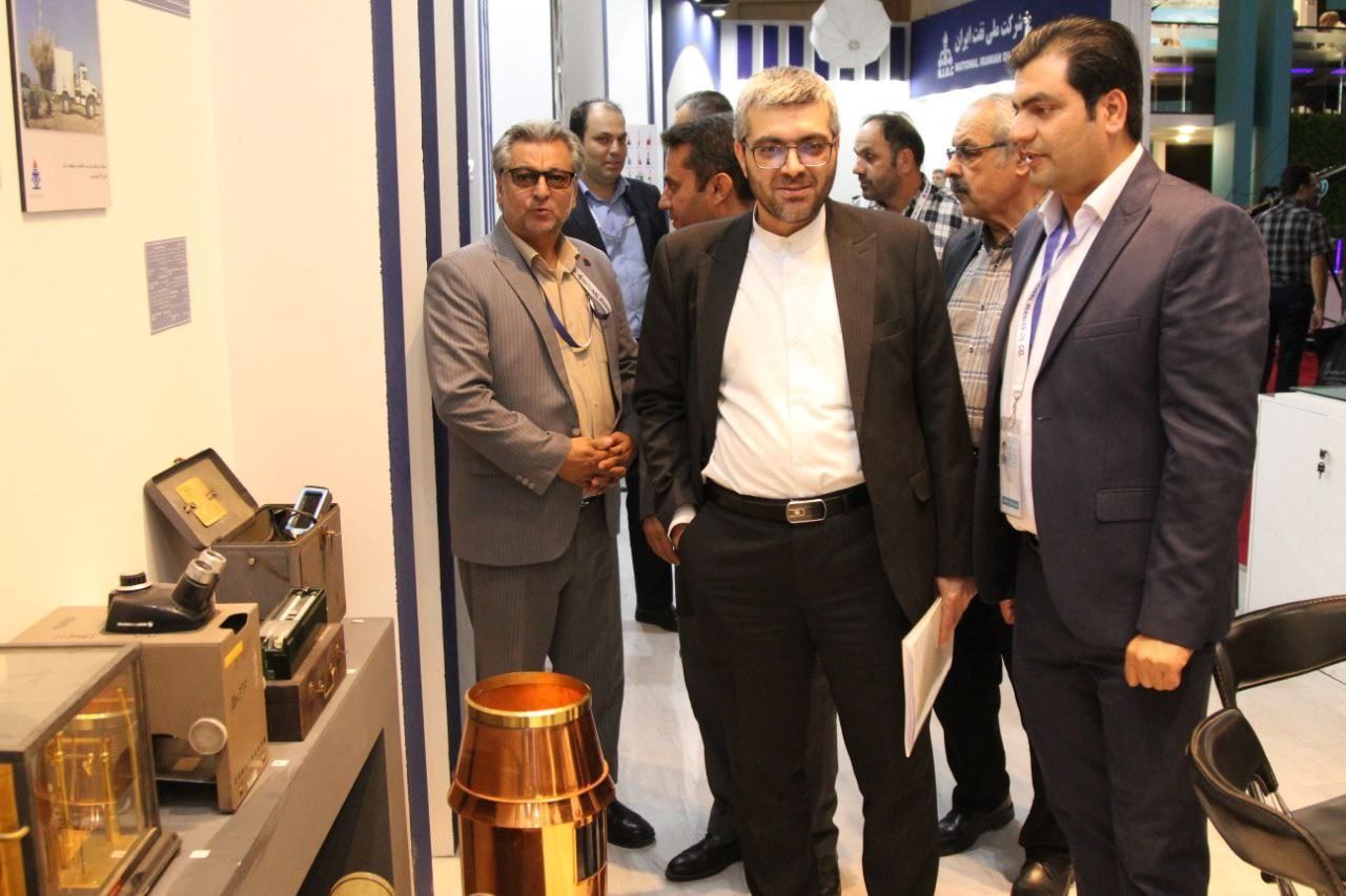 The visit of the deputy of oil minister to the booth of the management of the documents center of the Oil industry