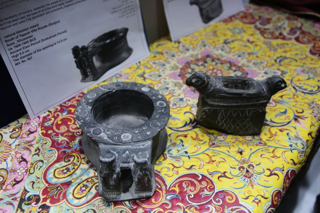 The display of the mollages of bituminous containers of the National Museum of Iran to be donated to OPEC