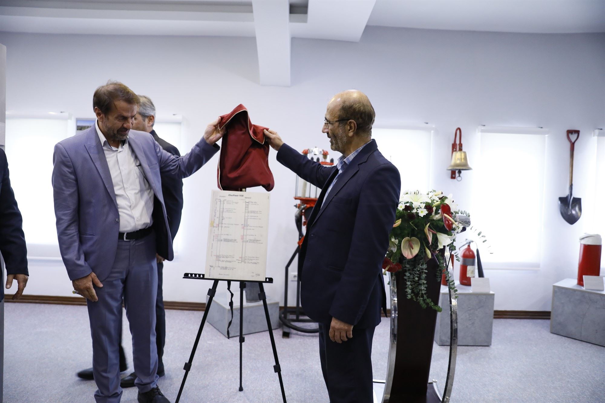 Unveiling of oil discovery document in Khesht sar village