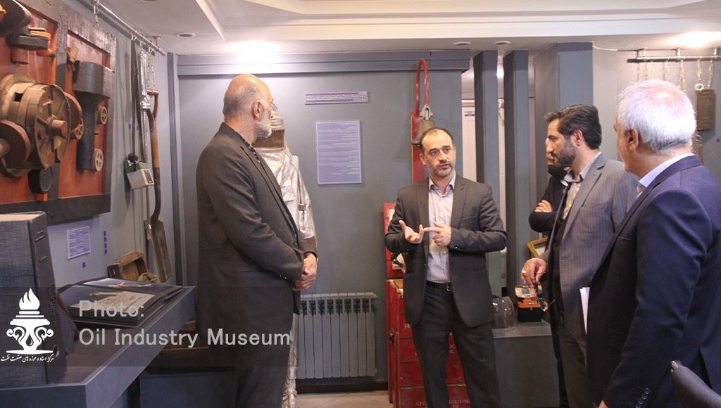 راه‌های گسترش همکاری مرکز اسناد و قرارگاه راهیان نور بین‌الملل بررسی شد