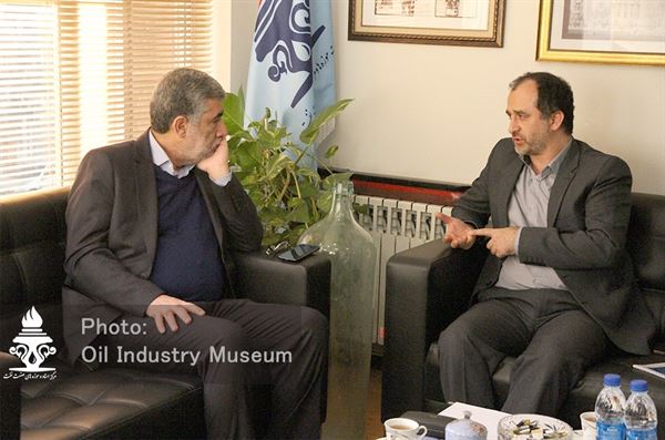 دیدار مدیر مرکز اسناد صنعت نفت با رئیس بازرسی بنیاد حفظ آثار دفاع مقدس
