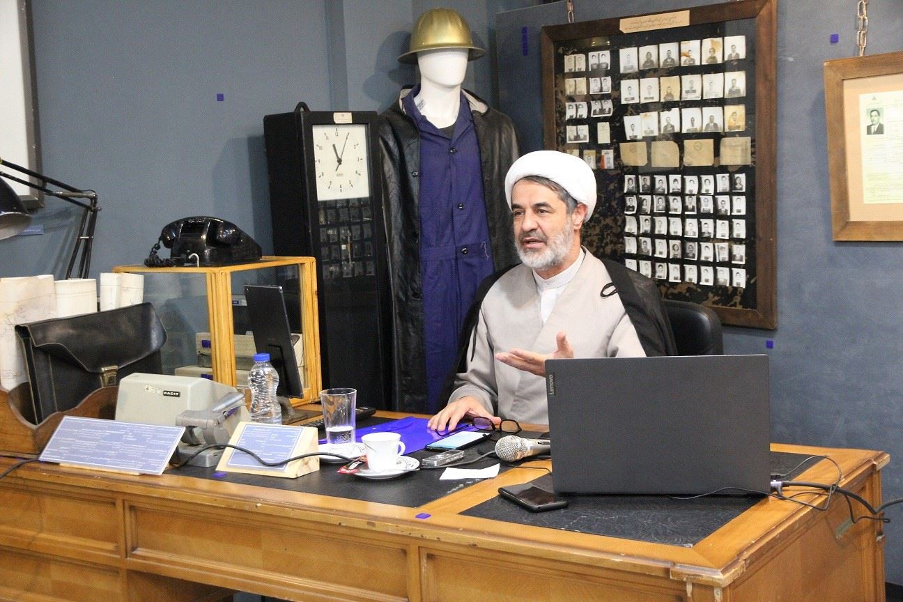  مورخ به مثابه بازجو