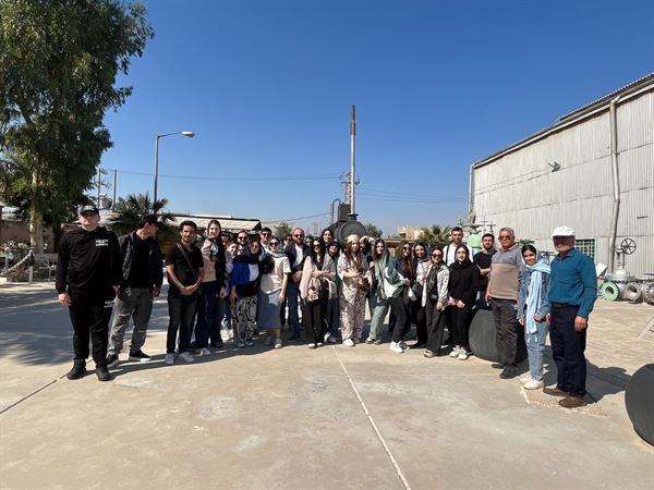بازدید دانشجویان ارمنستانی از موزه کارآموزان آبادان
