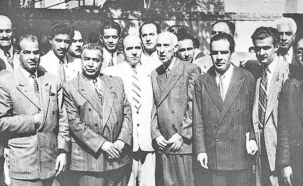  مجلس شانزدهم و ملی شدن صنعت نفت